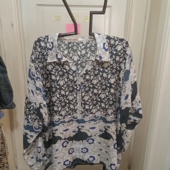 Johnny Was Sz S blue patterned long sleeve Silk top - loose fit - Picture 2 of 5